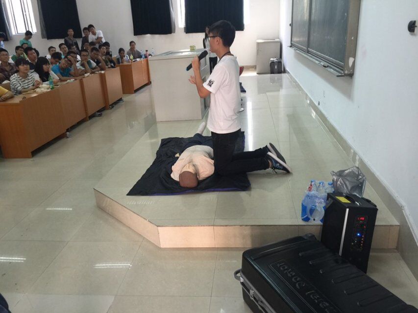 9999js金沙老品牌红十字会急救知识培训 (2) 9999js金沙老品牌红十字会急救知识培训 (2)